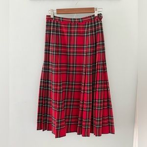 Pendleton 100% Virgin Wool Red Green White Plaid Pleated Skirt